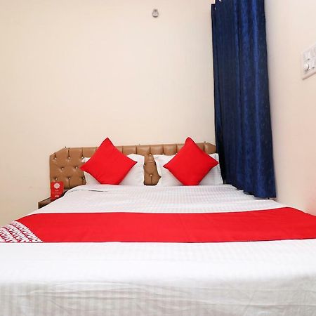 לקנאו Oyo 30288 Hotel Moon Palace מראה חיצוני תמונה