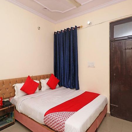 לקנאו Oyo 30288 Hotel Moon Palace מראה חיצוני תמונה