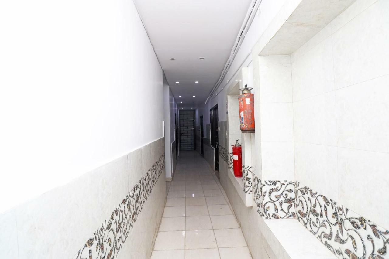 לקנאו Oyo 30288 Hotel Moon Palace מראה חיצוני תמונה
